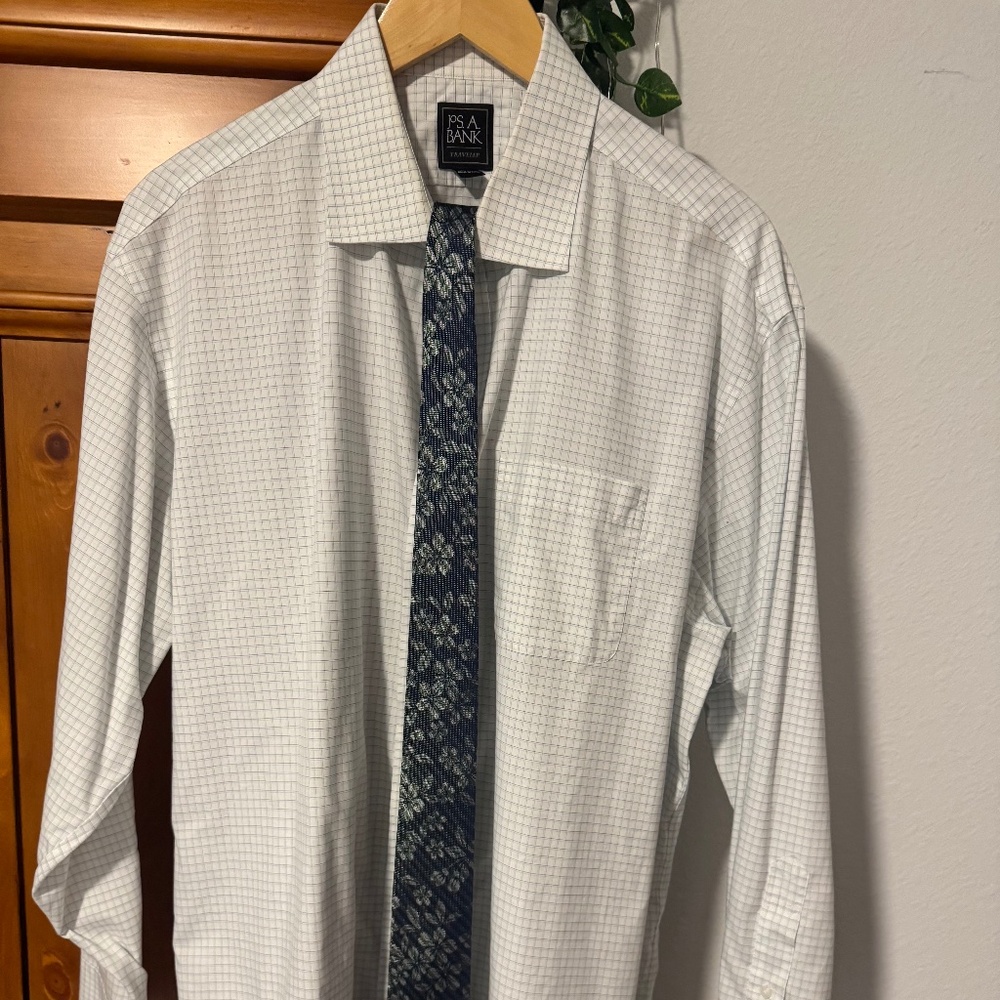 Jos A Bank 17.5-35 shirt and 1905 tie